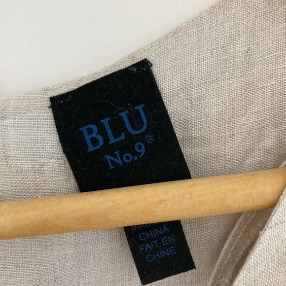 Blu No 9 100% Linen top beige, XS, toggle detail, EUC, classy - Picture 3 of 9
